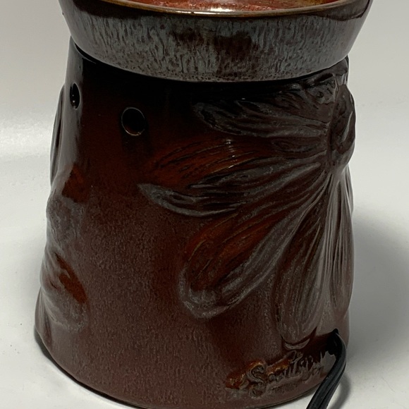 Scentsy DSW-Boho Ceramic Electric Wax Warmer Brown Floral Design - Picture 9 of 9